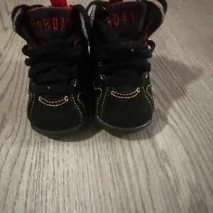 Jordan Retro Kids Black Sneakers